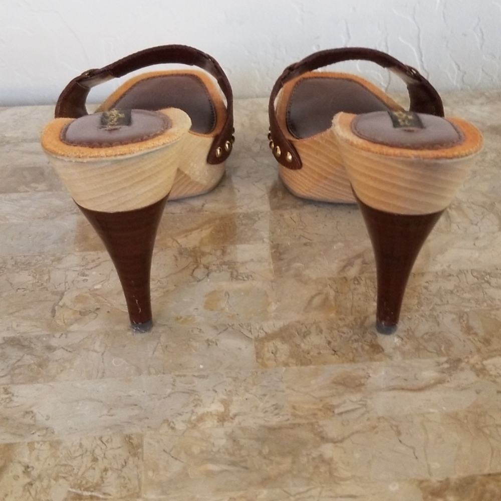 Authentic Louis Vuitton Chocolate Leather Heels - Picture 5 of 7
